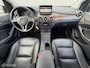 Mercedes-Benz B-klasse 200 157pk Ambition Automaat 2012 / Leer / Xenon / Trekhaak / NAP