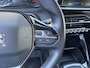 Peugeot 208 1.2 Active | Trekhaak | Touch Screen met Apple Carplay | Navigatie via Telefoon | Airconditioning | Cruise-Control | Parkeersensoren | Stuurwielbediening |