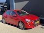 Peugeot 208 1.2 Active | Trekhaak | Touch Screen met Apple Carplay | Navigatie via Telefoon | Airconditioning | Cruise-Control | Parkeersensoren | Stuurwielbediening |