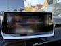 Peugeot 208 1.2 Active | Trekhaak | Touch Screen met Apple Carplay | Navigatie via Telefoon | Airconditioning | Cruise-Control | Parkeersensoren | Stuurwielbediening |