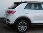 Volkswagen T-Roc 1.5 TSI Sport | Trekhaak | Achteruitrijcamera | Apple carplay / Android auto | Climate control | Digitale instrumentenpaneel |