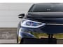 Volkswagen ID.3 204pk Pro Limited Edition 59 kWh | Panoramadak | Stuenhaak | Interieur Pakket