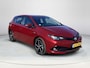 Toyota Auris 1.8 Hybrid Black Edition | Cruise control | Licht metalen velgen | Bluetooth | Parkeercamera |