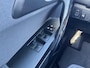 Toyota Auris 1.8 Hybrid Black Edition | Cruise control | Licht metalen velgen | Bluetooth | Parkeercamera |