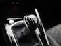 Volkswagen Golf 1.5 TSI R-Line | Wordt Verwacht | Apple Carplay / Android Auto | Parkeersensoren | Sfeerverlichting |