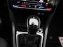 Volkswagen T-Cross 1.0 TSI Style 110 PK| Dealeronderhouden | Navigatie | Parkeersensoren | 17 Inch Velgen | Digitale Cockpit | Buitenspiegels Elektrisch Inklapbaar