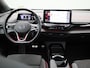 Volkswagen ID.5 GTX 77 kWh 299 PK| Dealeronderhouden | Panoramadak | 21 Inch Velgen | Stoelverwarming | Stuurwielverwarming | Achteruitrijcamera | Elektrische Voorstoelen