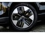 Volvo EX30 P5 Long Range Plus Europa 69 kWh | Getint Glas | Adaptieve Cruise Control | Harman Kardon Audio | Elektr. Achterklep | Elektr. Stoelen | Parkeercamera | Black Interieur |
