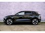 Volvo EX30 P5 Long Range Plus Europa 69 kWh | Getint Glas | Adaptieve Cruise Control | Harman Kardon Audio | Elektr. Achterklep | Elektr. Stoelen | Parkeercamera | Black Interieur |