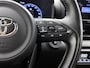 Toyota Yaris 1.5 Hybrid 130 Executive | BTW voertuig | Dealer onderhouden | Dodehoek detectie | Stoel+stuurverwarming | Parkeersensoren voor+achter | Achteruitrijcamera | Navigatie | Apple CarPlay/Android Auto |