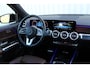 Mercedes-Benz GLB 200 Premium Edition 1 | Incl. 12 maanden garantie | AMG Line | Stoelverwarming | Trekhaak | Elektrische kofferbakklep | Achteruitrijcamera | Keyless entry/start | Sfeerverlichting | Cruise controle | Lane assist | Climate controle | DAB | Lederen bekleding | Origineel NL Auto | NAP |