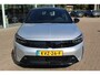 Opel Corsa 1.2-75pk Sport. In nieuwstaat verkerende Opel Corsa ! Autm. airco, cruise control, Apple Carplay/Android auto, Camera, LED verl., side- en lane assist, Stoel- en stuurwiel verwarming, Panoramadak, Parkeersensoren etc.