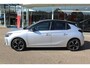 Opel Corsa 1.2-75pk Sport. In nieuwstaat verkerende Opel Corsa ! Autm. airco, cruise control, Apple Carplay/Android auto, Camera, LED verl., side- en lane assist, Stoel- en stuurwiel verwarming, Panoramadak, Parkeersensoren etc.