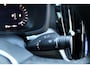 Volvo S60 2.0 B4 Plus Dark | Trekhaak | Stoel + Stuur Verwarming | Camera | Keyless Start / Entry | DAB |