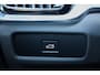Volvo S60 2.0 B4 Plus Dark | Trekhaak | Stoel + Stuur Verwarming | Camera | Keyless Start / Entry | DAB |