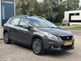Peugeot 2008 1.2 Puretech Active Goed onderhouden ''Trekhaak - PDC - Infotainment ''