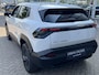 Toyota Urban Cruiser Dynamic 61 kWh STOEL/STUURVERWARMING BLIND-SPOT KEYLESS WARMTEPOMP CAMERA PARK-SENSOREN NAVI CAMERA APPLE/ANDROID