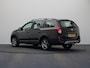 Dacia Logan MCV TCe 90pk Stepway | Trekhaak | Parkeersensoren Achter | Navigatie |