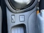 Renault Clio 0.9 TCe Limited 90 Pk Benzine * Trekhaak * Navigatie * Airco * Cruise Control * Hele Nette Automobiel * Wit * KM-Autopas * Vingerhoets; Vierde Generatie Eersteklas Service. Al meer dan 100 jaar een begrip in de Brabantse Kempen