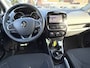 Renault Clio 0.9 TCe Limited 90 Pk Benzine * Trekhaak * Navigatie * Airco * Cruise Control * Hele Nette Automobiel * Wit * KM-Autopas * Vingerhoets; Vierde Generatie Eersteklas Service. Al meer dan 100 jaar een begrip in de Brabantse Kempen