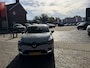 Renault Clio 0.9 TCe Limited 90 Pk Benzine * Trekhaak * Navigatie * Airco * Cruise Control * Hele Nette Automobiel * Wit * KM-Autopas * Vingerhoets; Vierde Generatie Eersteklas Service. Al meer dan 100 jaar een begrip in de Brabantse Kempen