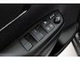 Toyota Yaris Cross 1.5 Hybrid Dynamic | Dodehoek detectie | Parkeersensoren voor/achter | Apple Carplay / Android Auto | Stoel-/stuurverwarming | Adaptive Cruise | Full LED | Keyless | Clima | Camera | 17 inch | ALL SEASON