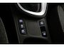 Toyota Yaris Cross 1.5 Hybrid Dynamic | Dodehoek detectie | Parkeersensoren voor/achter | Apple Carplay / Android Auto | Stoel-/stuurverwarming | Adaptive Cruise | Full LED | Keyless | Clima | Camera | 17 inch | ALL SEASON