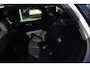 Volvo XC60 T6 350PK AWD Plug-in hybrid Ultra Dark | BLIS | Trekhaak | HUD | ACC | H&K | Elektr. Stoelen | Stoel/Stuur Verwarm. |