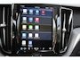 Volvo XC60 T6 350PK AWD Plug-in hybrid Ultra Dark | BLIS | Trekhaak | HUD | ACC | H&K | Elektr. Stoelen | Stoel/Stuur Verwarm. |