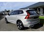 Volvo XC60 T6 350PK AWD Plug-in hybrid Ultra Dark | BLIS | Trekhaak | HUD | ACC | H&K | Elektr. Stoelen | Stoel/Stuur Verwarm. |