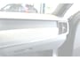 Volvo V90 2.0 T5 188kW/255pk Aut8 Inscription Intro ADAPT.CRUISE + STOELMASSAGE + PILOT ASSIST + CARPLAY/ANDROID AUTO + 360 CAMERA + STOELVERWARMING&-VENTILATIE + MATRIX LED + BLIS + LANE ASSIST + ZWARTE HEMEL + SUBWOOFER + PARKEERHULP + 18" LM-VELGEN!!