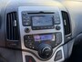 Hyundai i30 CW 1.6i i-Motion | Parkeersensoren Achter | Airco | Cruise control |