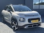 Citroën C3 Aircross 1.2 PureTech S&S Shine ✓D-riem vv in 2025✓Dealer Onderhouden✓Camera✓Trekhaak✓Keyless✓2e Eigenaar✓Draadloze telefoonlader✓Head-up Display✓Carplay✓Navi✓Clima✓Cruise✓Pdc V+A✓Rijstrooksensor✓Dodehoeksensor✓110pk✓17'' Lm velgen✓N.A.P✓Apk tot 01-2027