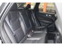 Volvo XC60 T8 Recharge AWD Ultimate Bright | Stoelverwarming | Trekhaak | Parkeercamera | Panoramadak | HUD | Pilot Assist | BLIS | Keyless