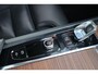 Volvo XC60 T8 Recharge AWD Ultimate Bright | Stoelverwarming | Trekhaak | Parkeercamera | Panoramadak | HUD | Pilot Assist | BLIS | Keyless