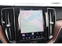 Volvo XC60 T8 Recharge AWD Ultimate Bright | Stoelverwarming | Trekhaak | Parkeercamera | Panoramadak | HUD | Pilot Assist | BLIS | Keyless