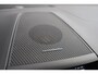 Volvo XC60 T8 Recharge AWD Ultimate Bright | Stoelverwarming | Trekhaak | Parkeercamera | Panoramadak | HUD | Pilot Assist | BLIS | Keyless