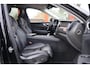 Volvo XC60 T8 Recharge AWD Ultimate Bright | Stoelverwarming | Trekhaak | Parkeercamera | Panoramadak | HUD | Pilot Assist | BLIS | Keyless