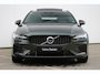 Volvo V60 T8 455PK Recharge AWD R-Design Long Range | Adaptive Cruise & Pilot Assist | Premium Harman/Kardon Audio | Power Seats incl. Memory | Stoel & Stuurverwarming | Achterbank Verwarming | Panoramisch Schuif-/Kanteldak