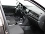 Volkswagen T-Roc 1.5 TSI Style Climate control cruise control Navigatie Parkeersensoren Lichtmetalen velgen