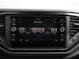 Volkswagen T-Roc 1.5 TSI Style Climate control cruise control Navigatie Parkeersensoren Lichtmetalen velgen
