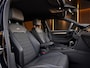 Volkswagen Passat Variant 1.5 TSI R-Line 150PK | Digital Dash | IQ Drive | Trekhaak | Carplay | Stoelverwarming | Adaptive Cruise | Stoelmassage | Font & Lane Assist | Automaat | Camera | Draadloze Telefoonlader | Half Leder - Alcantara | F1 Flippers