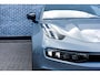 Zeekr 001 AWD Performance 100 kWh | V2L | 22kW Lader | Warmtepomp | Panoramadak | Head-up Display | 360 Graden Camera | Keyless Entry | Elektrische Achterklep | Elektrisch Verstelbare Voorstoelen en Stuurkolom | Stoelverwarming voor en achter | Cruise Control Adaptief | Dodehoekdetectie | Navigatie | Apple Carplay | Android Auto