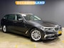BMW 5-Serie Touring 520i Corporate Lease High Executive|PANO|LED|TREKHAAK|LEDER|SFEER|HARMAN|MEMORY|CRUISE|STOELV|DODEHOEK|17INCH|
