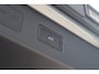 Volkswagen T-Roc 1.5 eTSI 150pk DSG R-Line First Edition | Trekhaak | Camera | PDC | Elektr. Achterklep