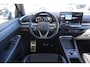 Volkswagen T-Roc 1.5 eTSI 150pk DSG R-Line First Edition | Trekhaak | Camera | PDC | Elektr. Achterklep