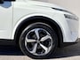 Nissan Qashqai 1.3 MHEV Xtronic Tekna / Dealer Onderhouden / Cold Pack / Trekgewicht 1800 kg / Head Up Display / Stuur- Stoel & Voorruit verwarming / Rondomzicht camera / Adaptief cruise control / Elektrische achterklep / Apple Carplay Android Auto /
