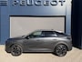 Peugeot 3008 1.2 Hybrid 145 Allure | Trekhaak | Automaat | Panorama Navigatie | AGR Stoel + Stoelverwarming | Draadloze Telefoonlader | Keyless Entry | Climate Control | LED Verlichting | 19 Inch Lichtmetalen Velgen | Camera | Half Lederen bekleding |