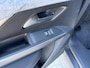 Peugeot 3008 1.2 Hybrid 145 Allure | Trekhaak | Automaat | Panorama Navigatie | AGR Stoel + Stoelverwarming | Draadloze Telefoonlader | Keyless Entry | Climate Control | LED Verlichting | 19 Inch Lichtmetalen Velgen | Camera | Half Lederen bekleding |