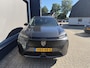 Peugeot 3008 1.2 Hybrid 145 Allure | Trekhaak | Automaat | Panorama Navigatie | AGR Stoel + Stoelverwarming | Draadloze Telefoonlader | Keyless Entry | Climate Control | LED Verlichting | 19 Inch Lichtmetalen Velgen | Camera | Half Lederen bekleding |